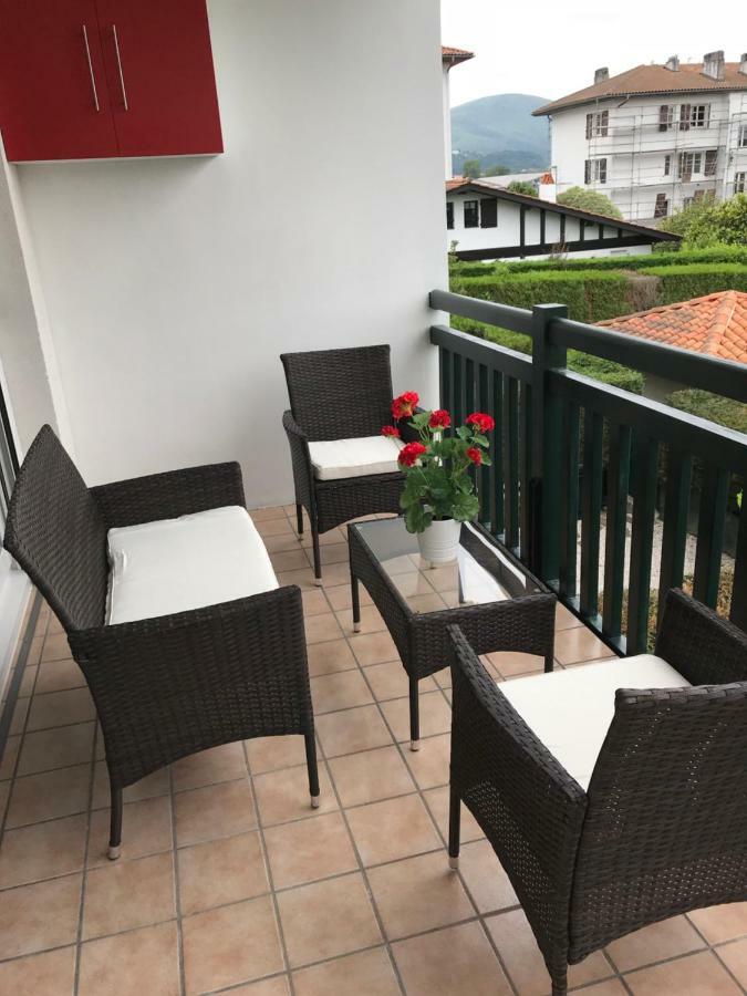 Port Bidassoa - T2 Coquet, Parking, Lit Xxl, Wifi, Pres De La Gare Hendaye Zewnętrze zdjęcie