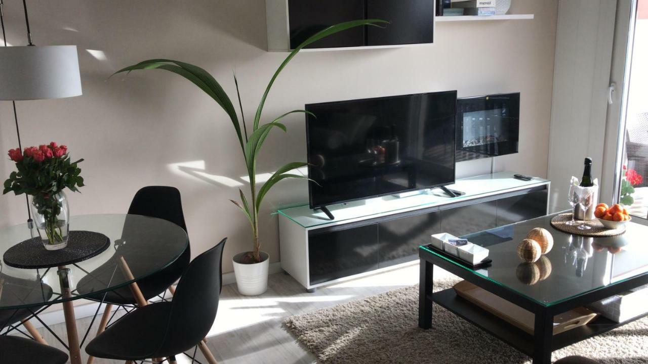 Port Bidassoa - T2 Coquet, Parking, Lit Xxl, Wifi, Pres De La Gare Hendaye Zewnętrze zdjęcie