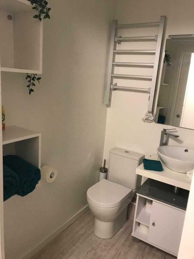 Port Bidassoa - T2 Coquet, Parking, Lit Xxl, Wifi, Pres De La Gare Hendaye Zewnętrze zdjęcie